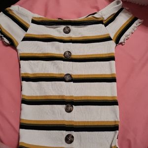 Off-the-shoulder shirt